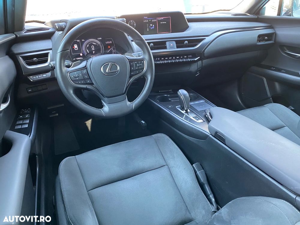 Lexus UX 300e Business - 2