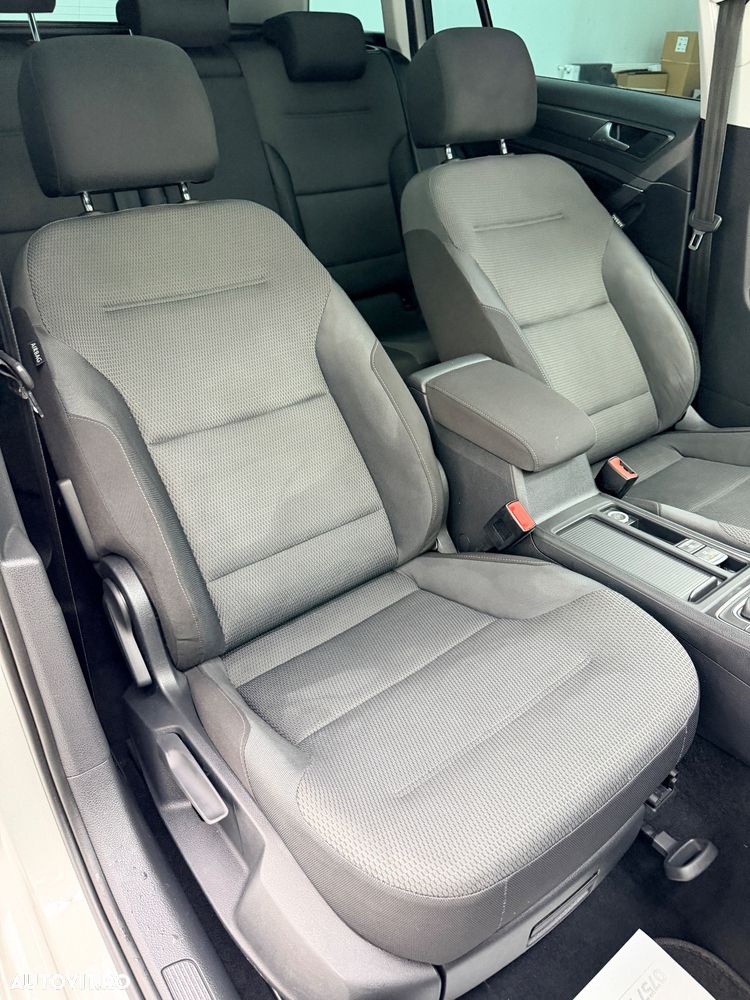 Volkswagen Golf 2.0 BlueTDI DSG Highline - 22