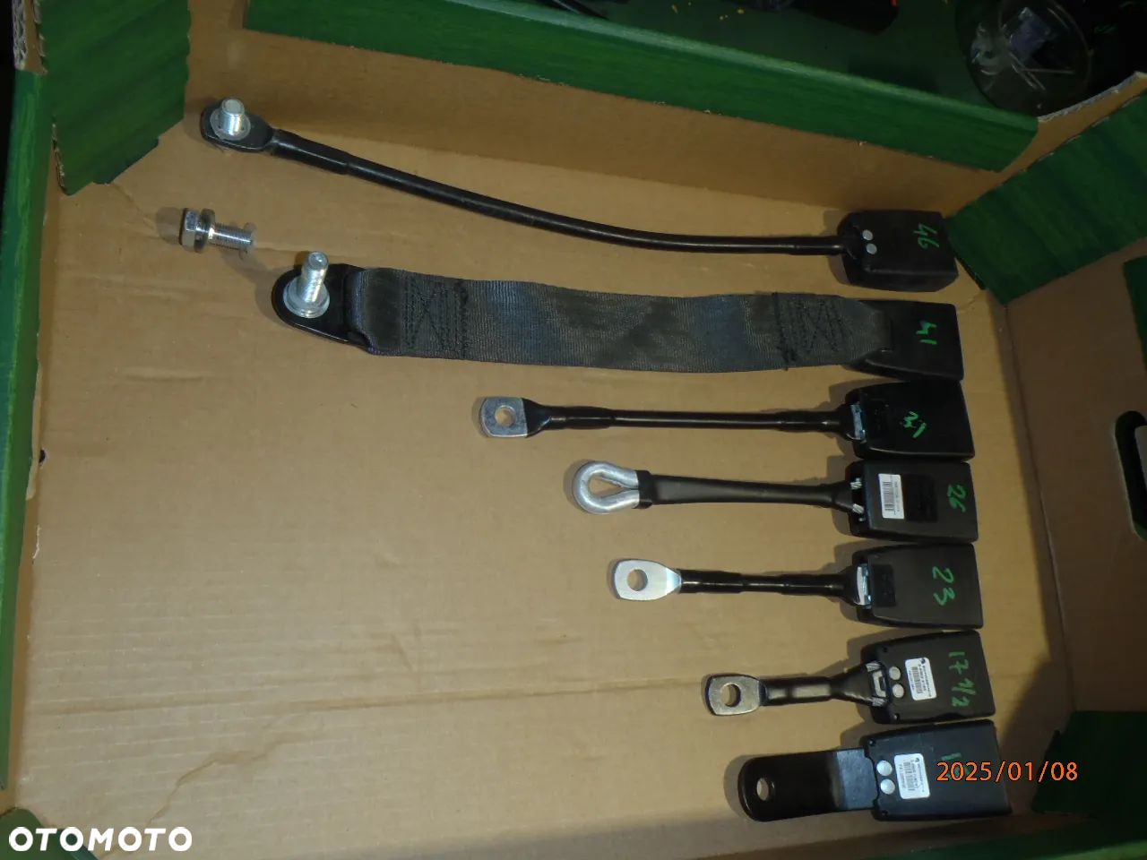 pas pasy ZAPINKA ZAPIECIE KLAMRA PASA śruba osłona nakładka fotel zaczep zapięcie pasa fotela prawego ducato boxer jumper movano camper iveco daily  NOWE - 1