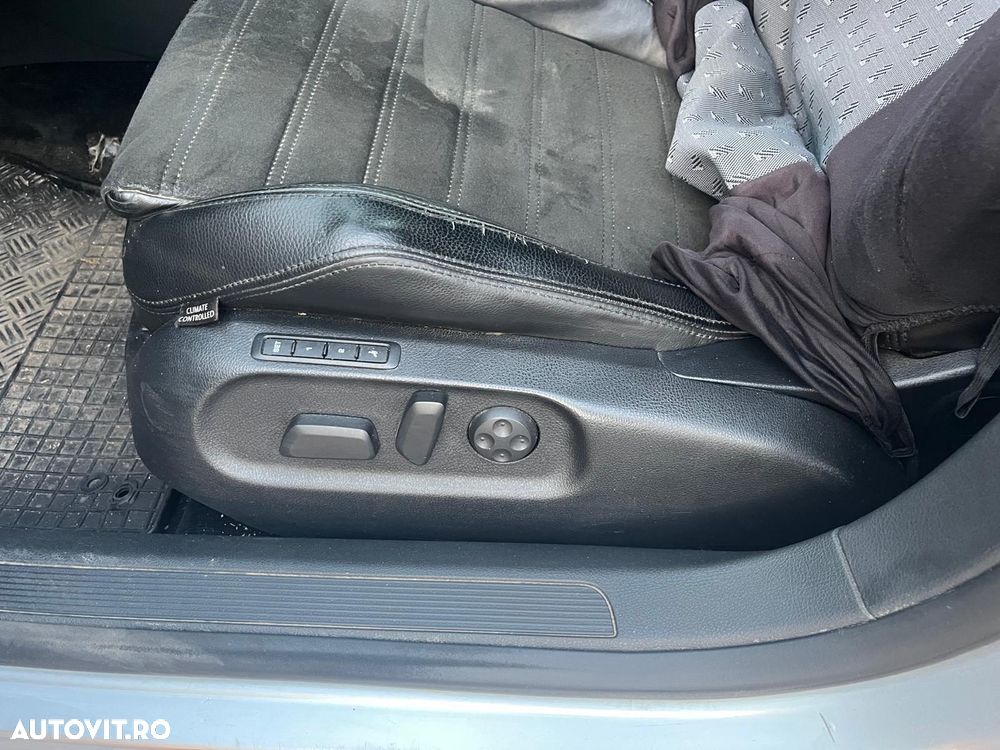 VOLKSWAGEN Passat 2007 — imagine 34