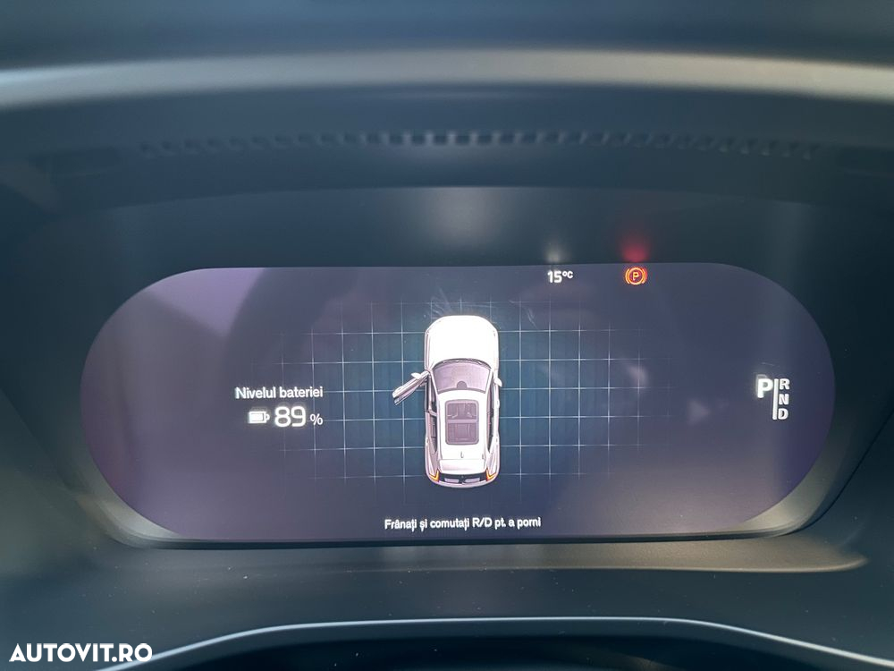 Volvo XC 40 Recharge Single Motor RWD Plus - 9