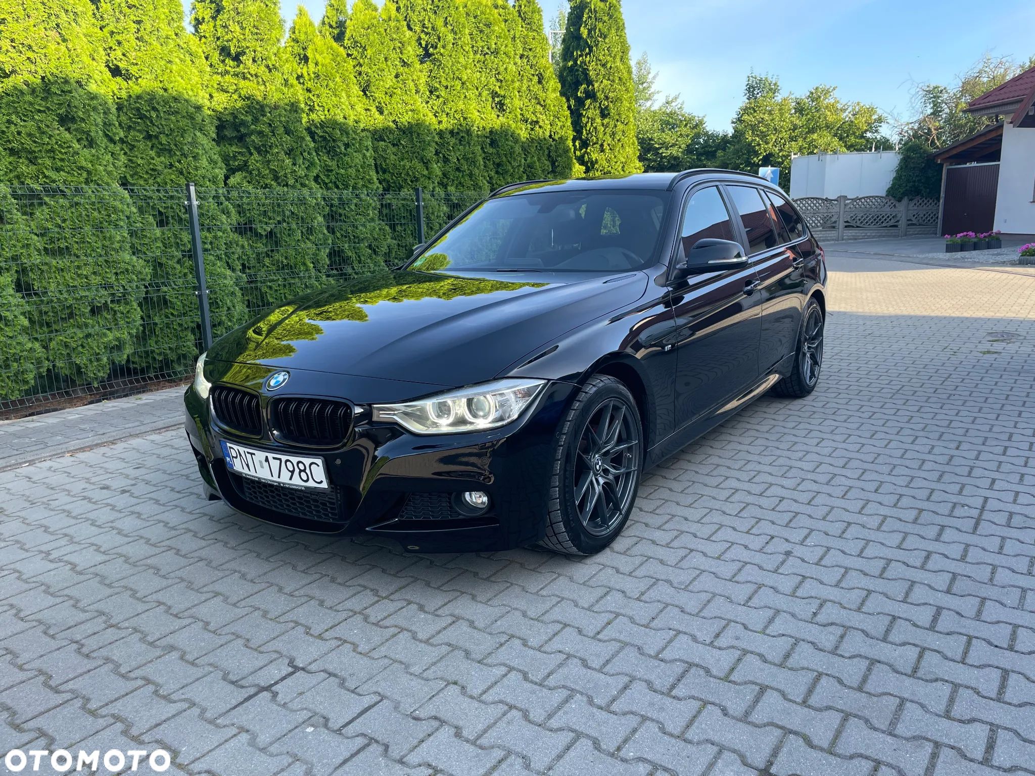 BMW Seria 3 320i - 1