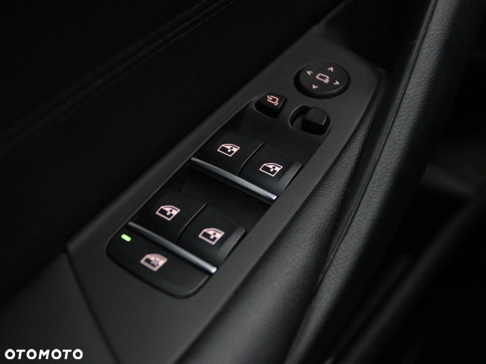 BMW Seria 5 520d Luxury Line - 26