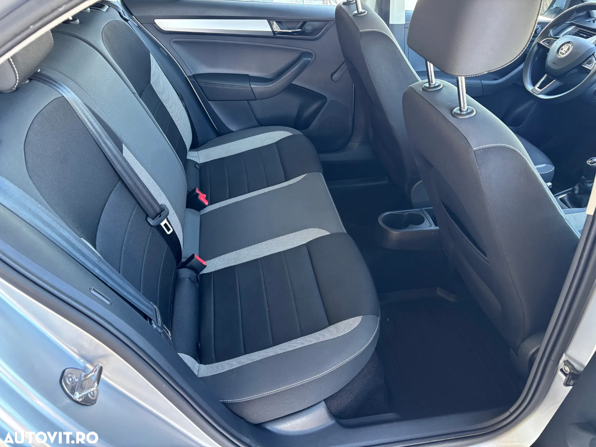 Skoda RAPID 1.0 TSI Ambition - 15