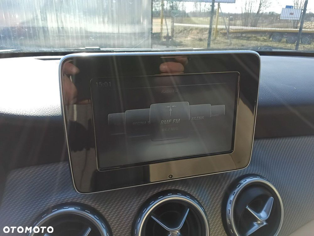 Mercedes-Benz GLA - 22