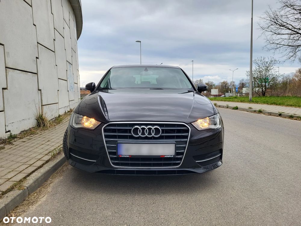 Audi A3 Sportback - 2