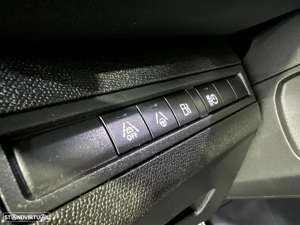 Peugeot 3008 1.6 Hybrid GT Pack e-EAT8 - 31