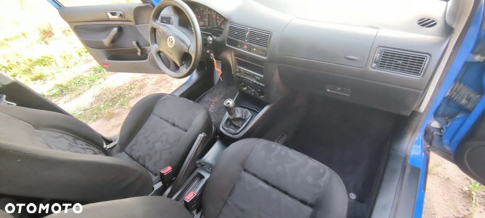 Volkswagen Golf 1.9 TDI Comfortline - 14