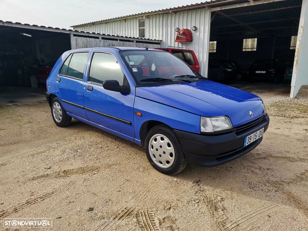 Renault Clio 1.2 RN - 1