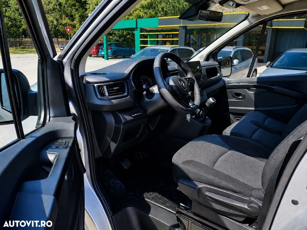 Renault Trafic 2.0 Blue dCi 110 S&S L1 8+1 Zen - 11