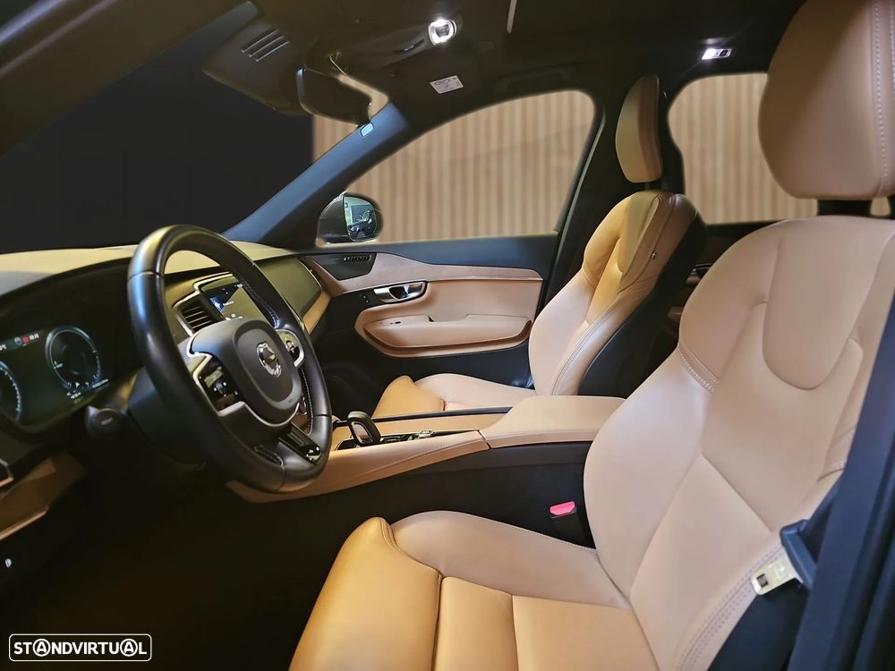 Volvo XC 90 - 7