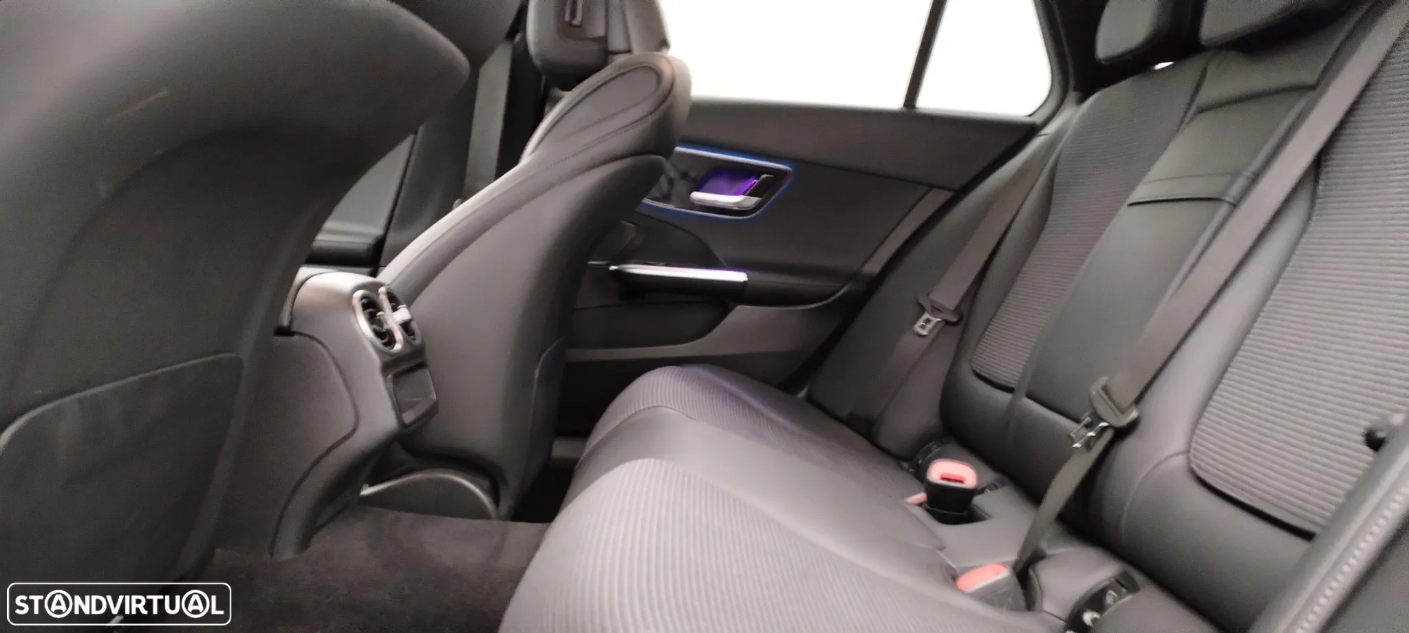 Mercedes-Benz C 220 d Avantgarde - 21