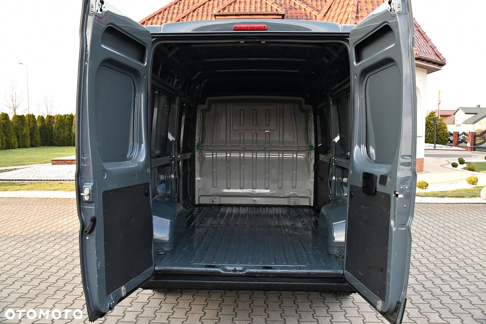 Opel Movano - 11