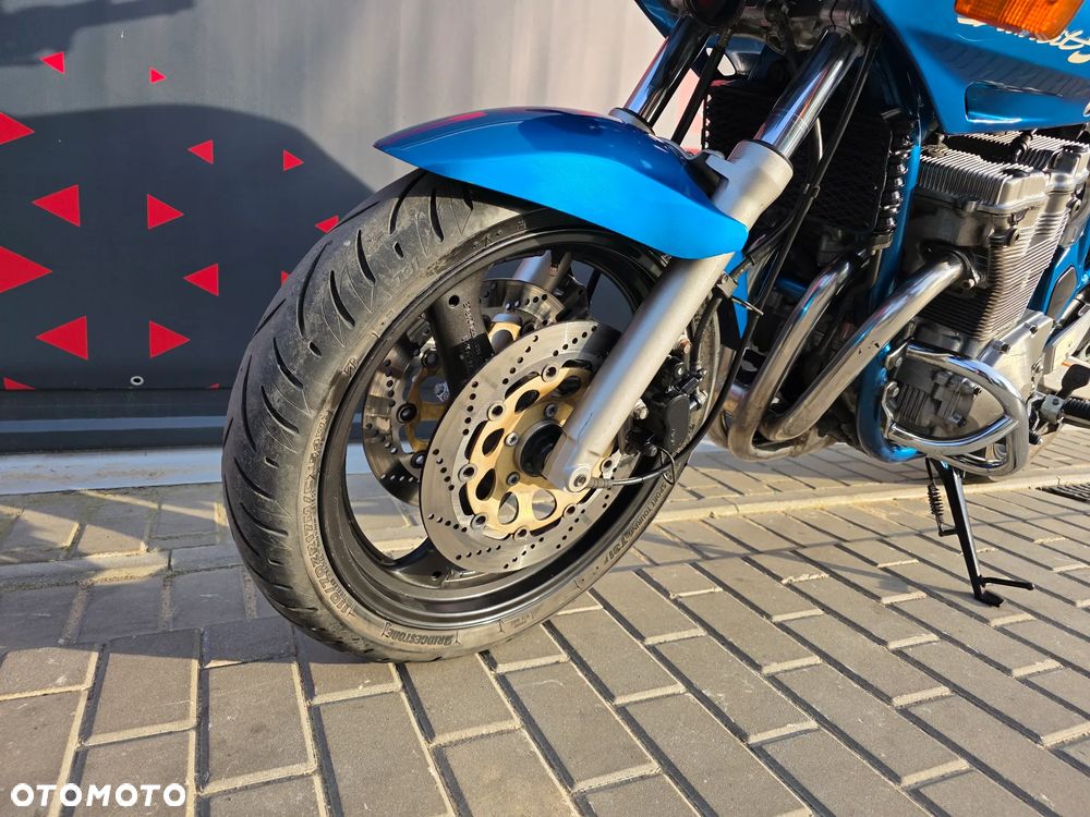 Suzuki Bandit - 25