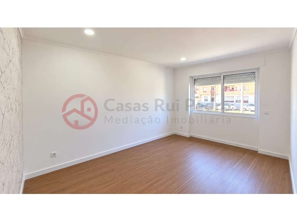 Apartamento T2 remodelado, Lavradio - Grande imagem: 2/15