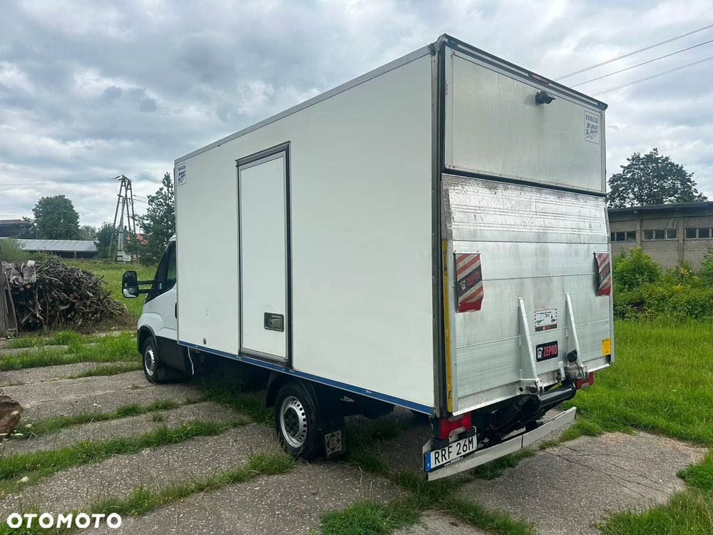 Iveco Daily KONTENER+WINDA (udźwig 750kg) 2.3 diesel 156 kM automat 2021 WEBASTO, KAMERA COFANIA, GWARANTOWANY NIEWIELKI PRZEBIEG 160tyś. - 14