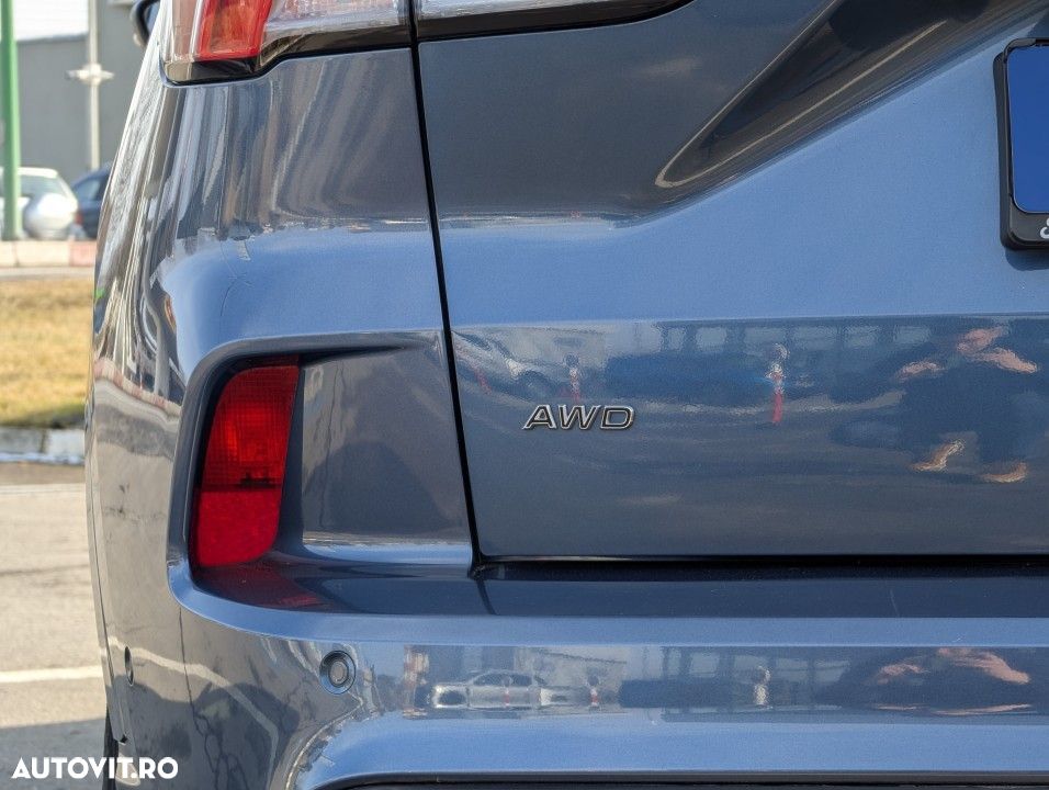 Ford Kuga - 11