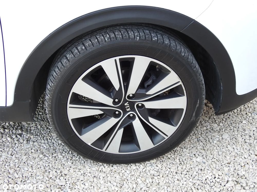 Kia Sportage 1.7 CRDI 2WD ISG Dream-Team Edition - 37