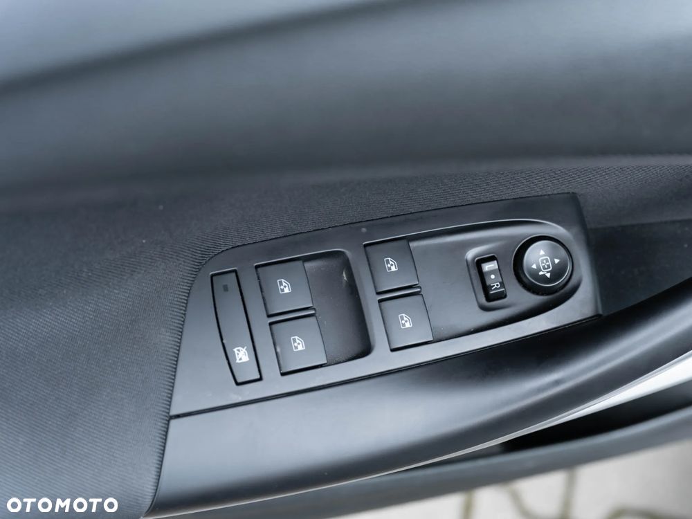 Opel Astra 1.4 T Edition S&S - 31