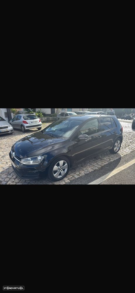 VW Golf 1.6 TDi Trendline BlueMotion - 4