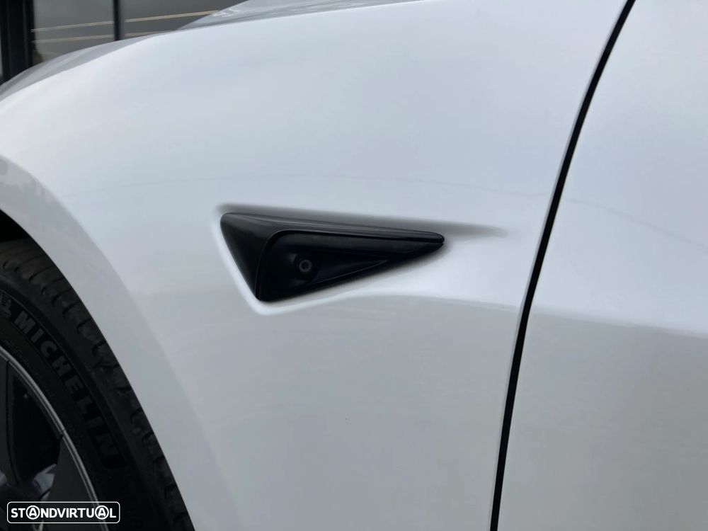 Tesla Model 3 RWD - 12
