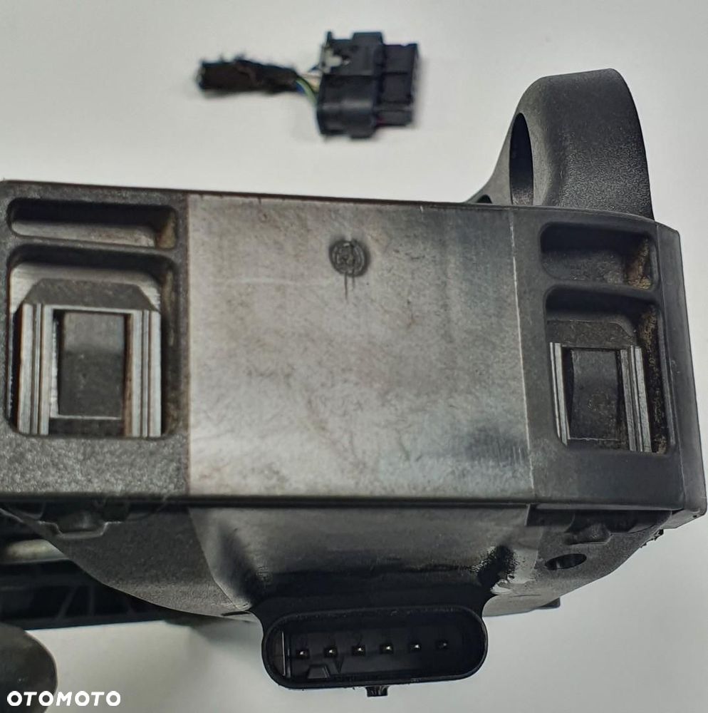 POTENCJOMETR PEDAŁ GAZU MERCEDES W205 A2053000004 - 3