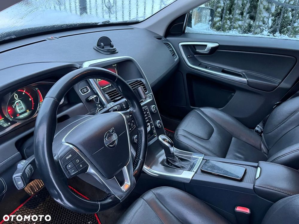 Volvo XC 60 D4 AWD Summum - 12