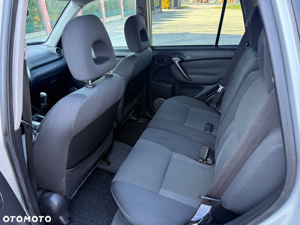 Toyota RAV4 4x4 Sol - 20