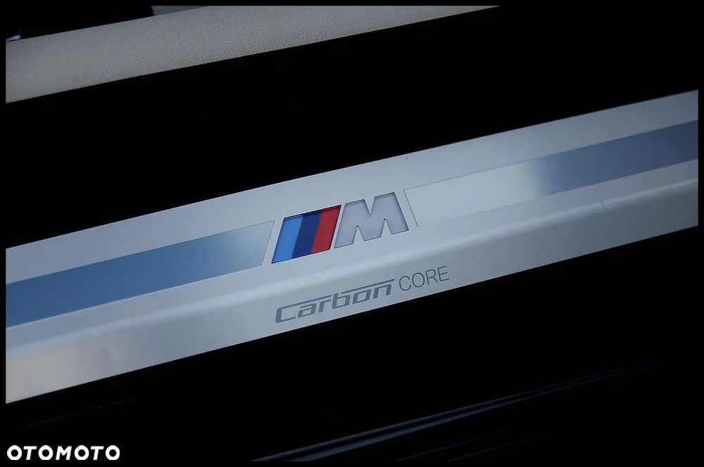 BMW Seria 8 840i - 29