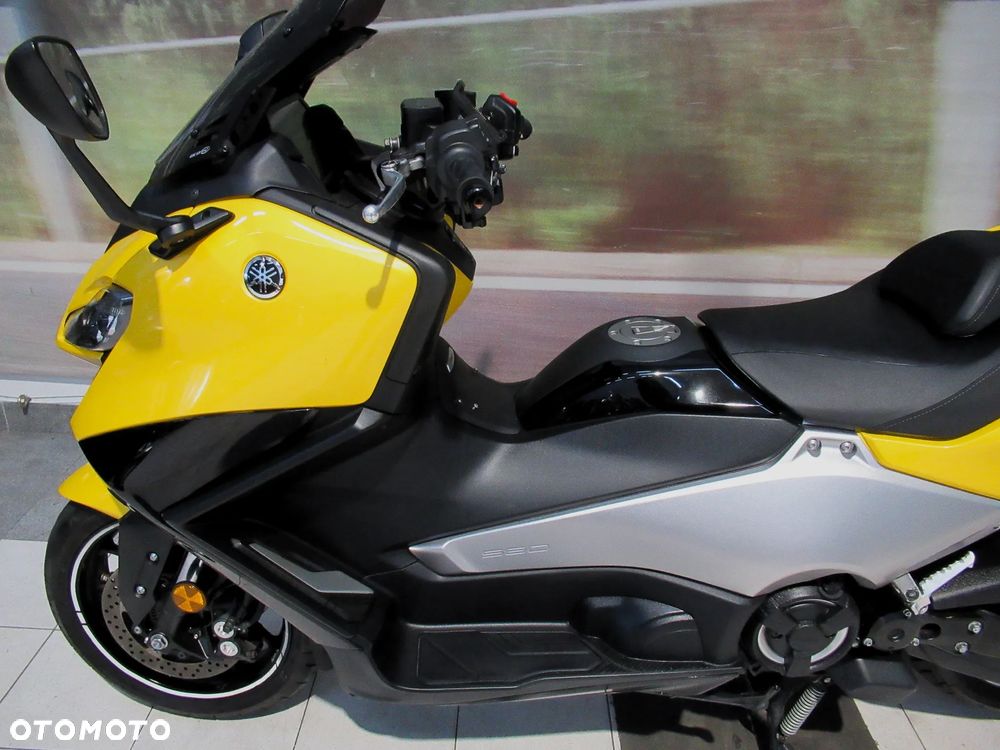 Yamaha Tmax - 20