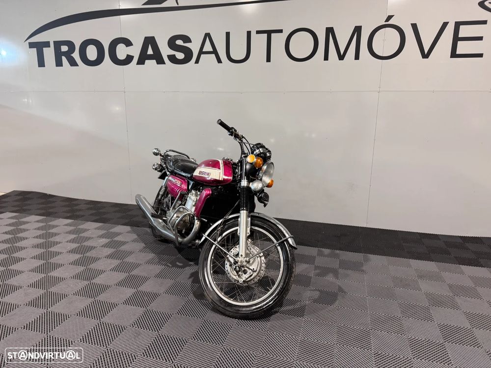 Suzuki GT 750 J - 14