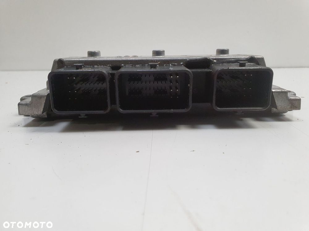 Volvo S40 II V50 C30 1.8 16V STEROWNIK SILNIKA komputer 30729351 - 3