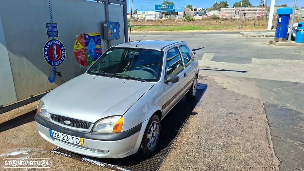 Ford Fiesta - 2