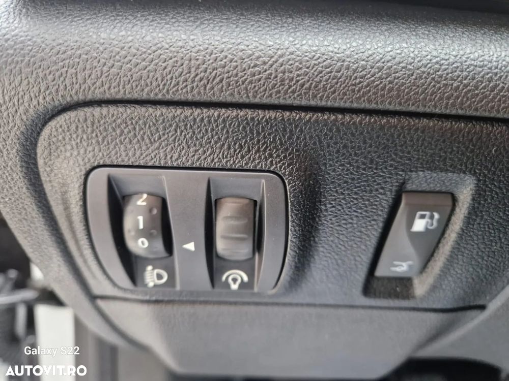 Renault Megane Blue dCi 116 Life - 9