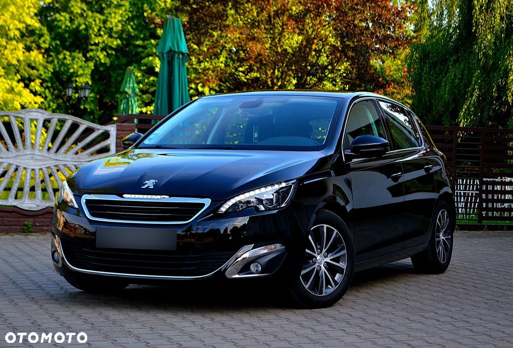 Peugeot 308 - 8