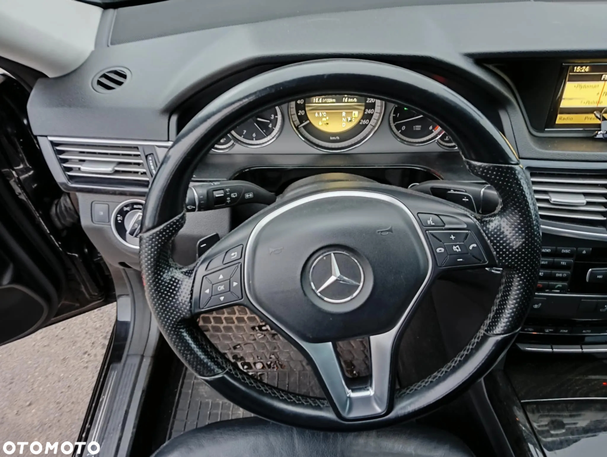 Mercedes-Benz Klasa E 350 CDI BlueEff Avantgarde - 9