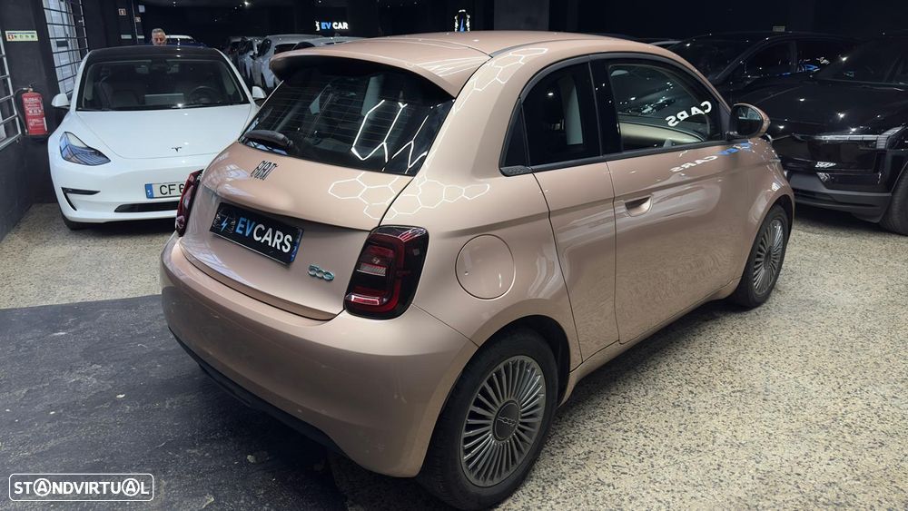 Fiat 500e 3 + 1 23,8kWh Icon - 12