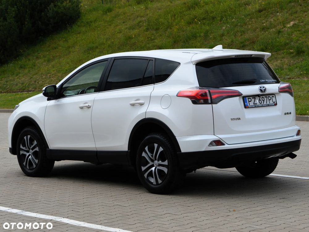 Toyota RAV4 2.0 D-4D Premium 4x2 - 4