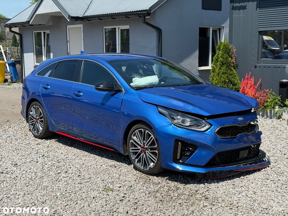 Kia ProCeed - 15