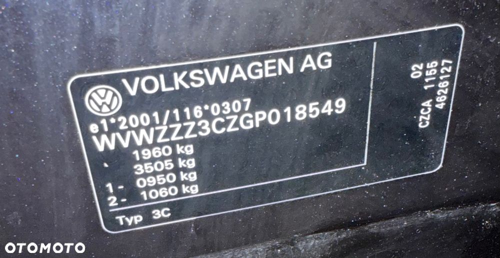 Volkswagen Passat 1.4 TSI BMT Comfortline - 19