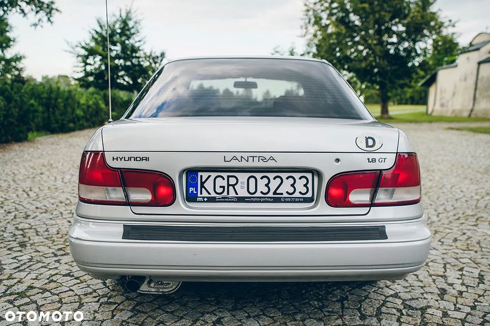 Hyundai Lantra - 10