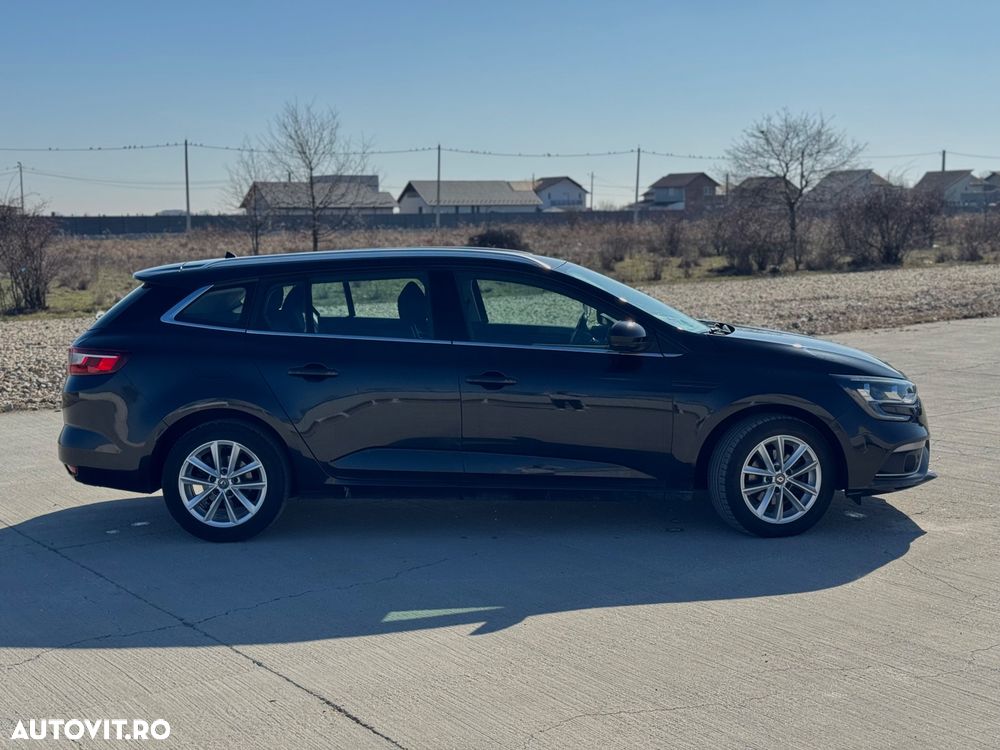 Renault Megane ENERGY TCe 100 INTENS - 11