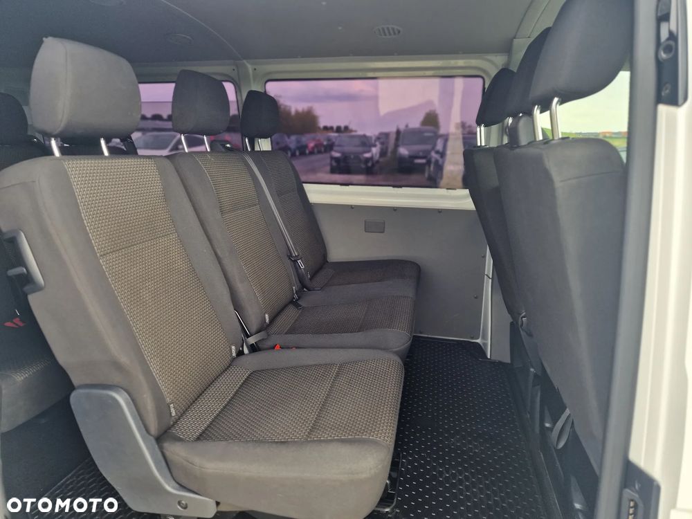 Volkswagen Caravelle 2.0 TDI L2 Highline 4Motion DSG - 21