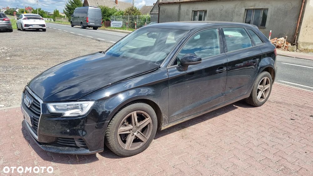 Audi A3 Sportback 1.6 TDI - 12