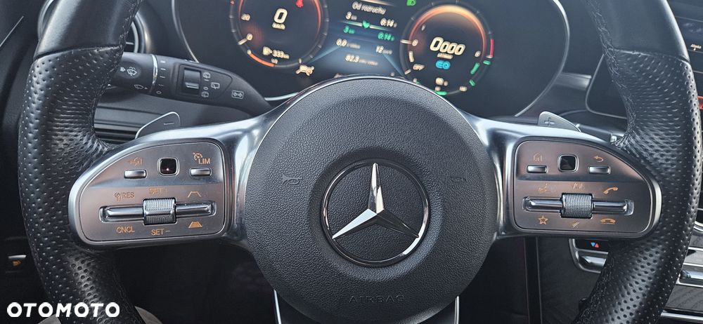 Mercedes-Benz GLC 220 d 4Matic 9G-TRONIC AMG Line - 20