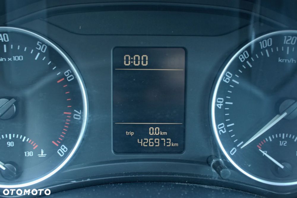 Skoda Octavia 1.6 Ambition - 16