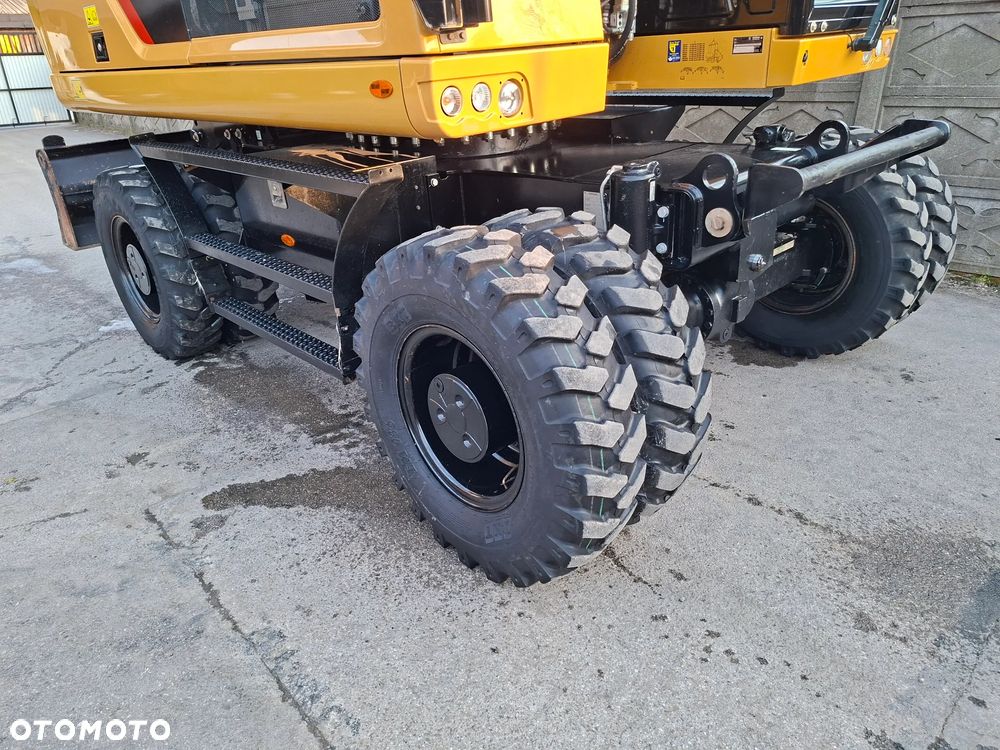 Caterpillar CAT M 318 F - 28