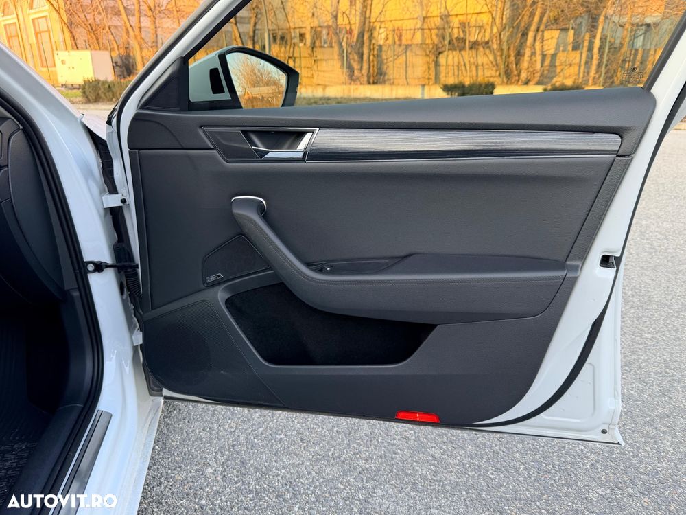 Skoda Superb 2.0 TDI 4X4 DSG Style - 20