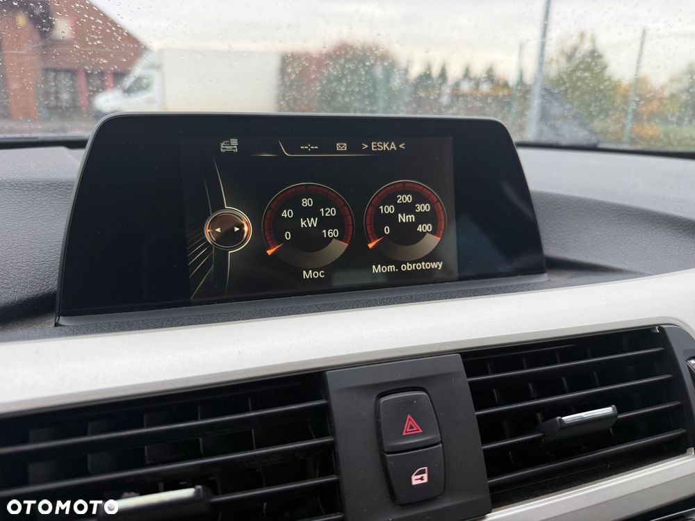 BMW Seria 3 318d Modern Line - 25