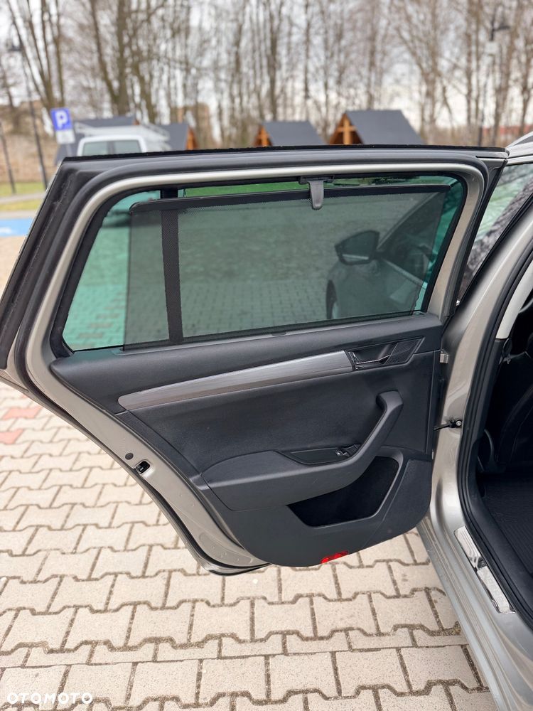 Skoda Superb 2.0 TDI 4x4 DSG Premium Edition - 19